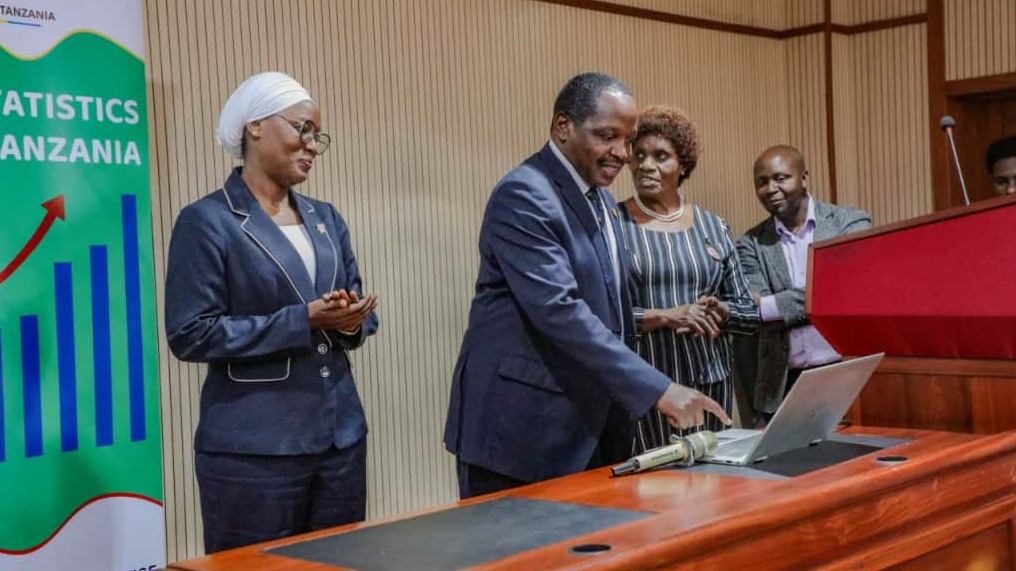 MHA. LUOGA AZINDUA UTAFITI WA MATUMIZI Y...